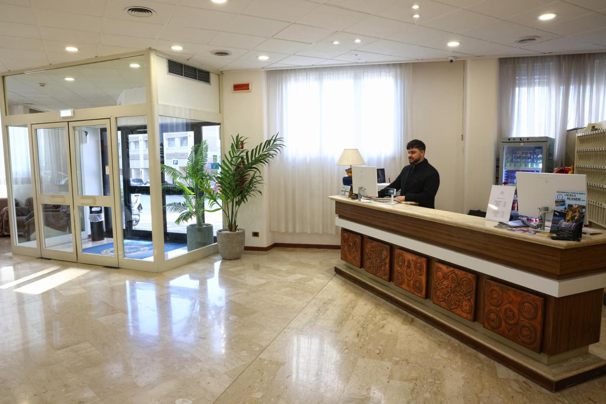 Hotel Palace Masoanri'S Reggio di Calabria Ngoại thất bức ảnh